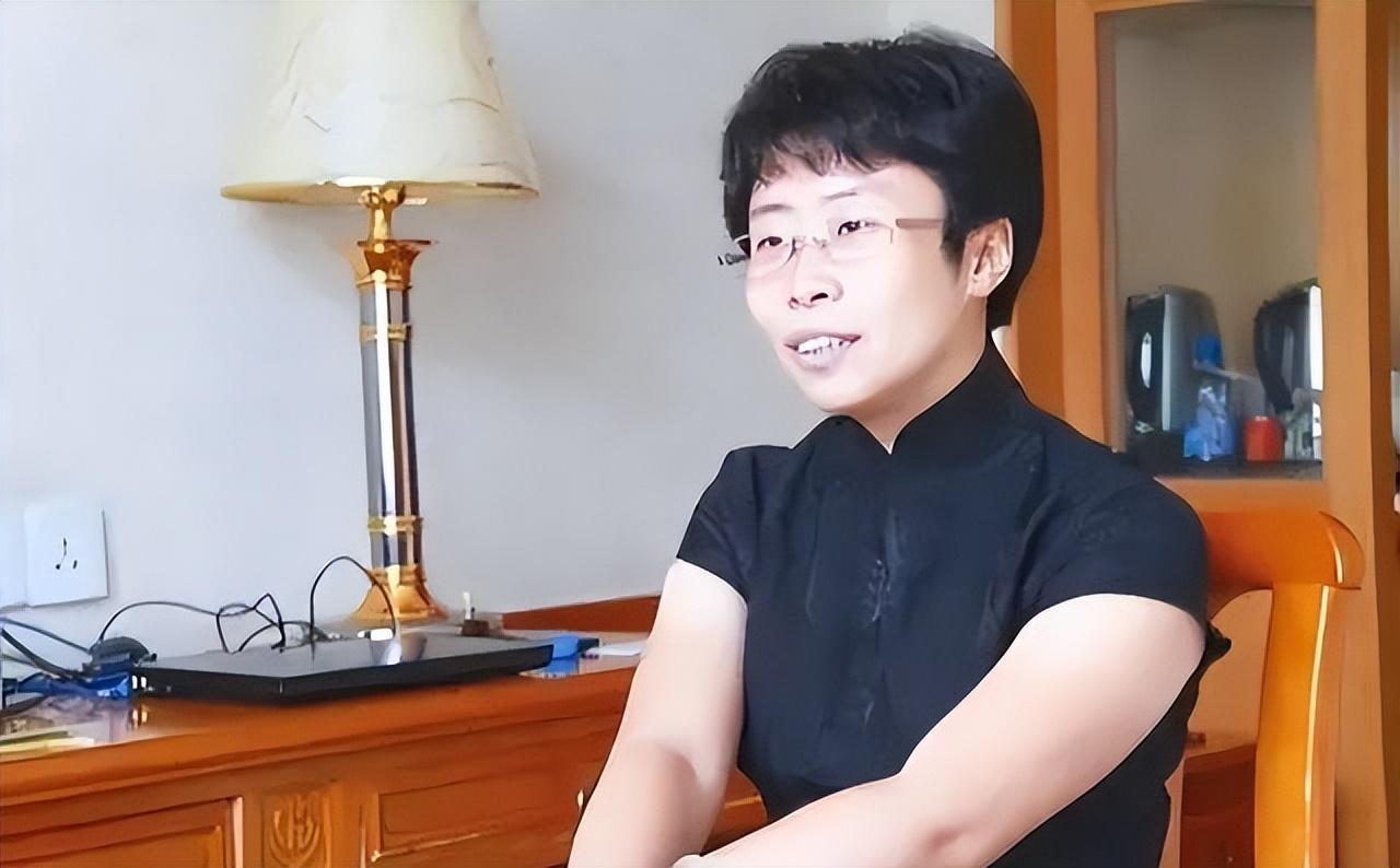 开云入口-蒙曼感叹:这辈子也结不了婚!有两个原因:一是岁数,二是长相