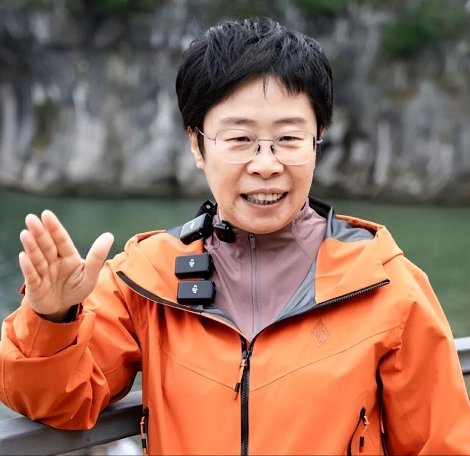 开云入口-蒙曼感叹:这辈子也结不了婚!有两个原因:一是岁数,二是长相